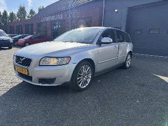 krockskadad bil auto Volvo V-50 2.0 Sport (Stationwagen 5-dr.) 2010/4