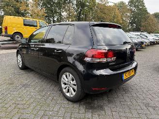 Volkswagen Golf 1.6 TDI Highline BlueMotion picture 6