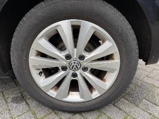 Volkswagen Golf 1.6 TDI Highline BlueMotion picture 35