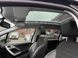 Peugeot 2008 1.2 PureTech Allure (SUV 5-dr.) picture 10