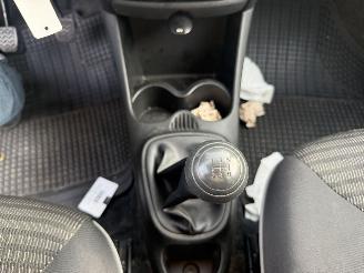 Peugeot 107 1.0 Active (Hatchback 5-dr.) picture 22