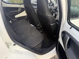 Peugeot 107 1.0 Active (Hatchback 5-dr.) picture 18