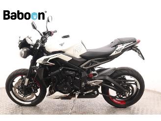 Triumph Street Triple R picture 5