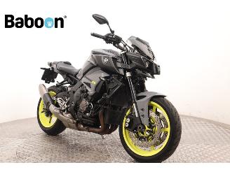 Yamaha MT-10 ABS picture 2
