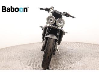 Triumph Street Triple R picture 3