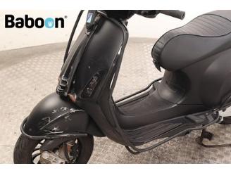 Vespa  Sprint Notte 45KM picture 14