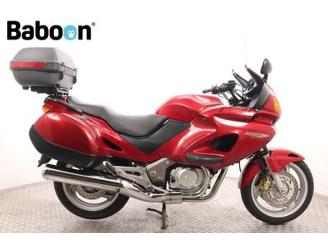 Honda NT 650 V Deauville picture 1