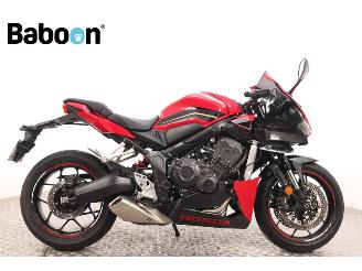 krockskadad bil motor Honda  CBR 650 R ABS 2023/7