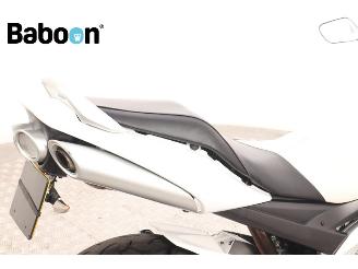 Suzuki  GSR 600 picture 9