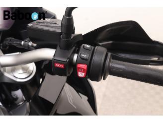BMW  F 900 XR Triple Black picture 18
