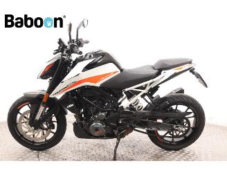 KTM 390 Duke ABS picture 5