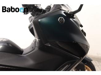 Yamaha  T-MAX 560 Tech Max ABS picture 12