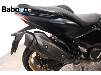 Yamaha  T-MAX 560 Tech Max ABS picture 14