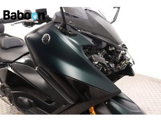 Yamaha  T-MAX 560 Tech Max ABS picture 9