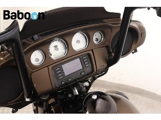 Harley-Davidson  FLHX Street Glide picture 23