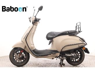 Vespa  Sprint 25KM picture 5