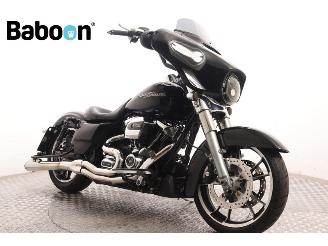 Harley-Davidson  FLHX Street Glide ABS picture 2