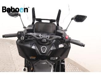 Yamaha  T-Max Tech Max 560 ABS picture 15