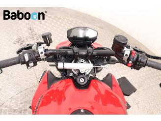 Ducati Streetfighter V2 picture 17