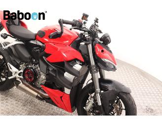 Ducati Streetfighter V2 picture 13