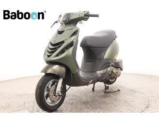 Piaggio  Zip 45KM picture 4
