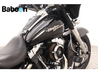 Harley-Davidson  FLHX Street Glide picture 16
