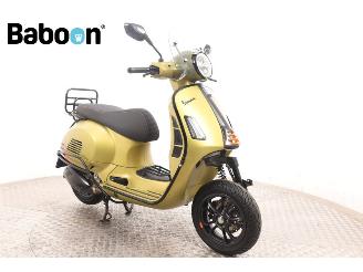 Vespa  GTS 300 Supersport HPE picture 2