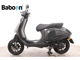 Vespa  Sprint 25KM picture 5