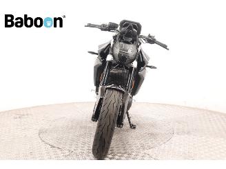 BMW F 900 R Triple Black picture 3