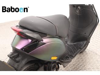 Piaggio  Zip 45KM picture 9