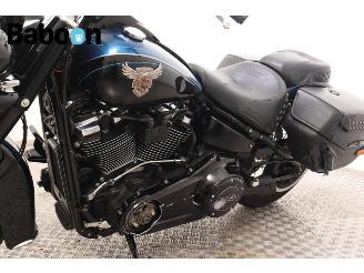 Harley-Davidson  FLHCS Softail Heritage Classic 115 Anniversary picture 23