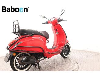 Vespa  Primavera 45KM picture 8