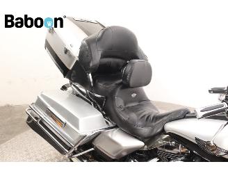 Harley-Davidson  FLHTCUI Ultra Glide Classic 100Th Anniversary picture 15