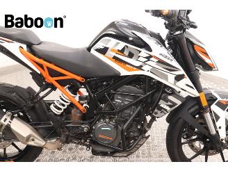 KTM 125 Duke  picture 11