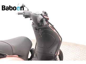 Piaggio  Zip 45KM picture 10