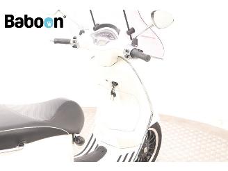 Vespa  Sprint 25KM picture 14