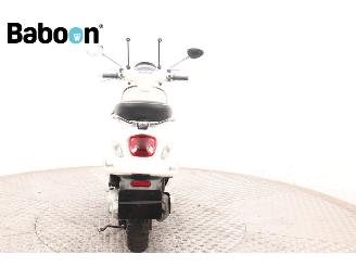 Vespa  Sprint 25KM picture 7