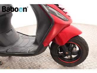 Piaggio  Zip 45KM picture 11