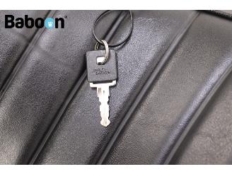 Harley-Davidson XL 883 N Sportster Iron picture 22