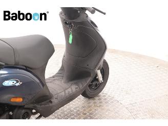 Piaggio  Zip 25KM picture 10