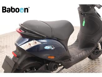 Piaggio  Zip 25KM picture 9
