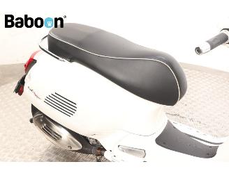 Vespa  GTS 300 HPE picture 12