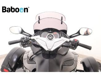 Can-Am  Spyder picture 14
