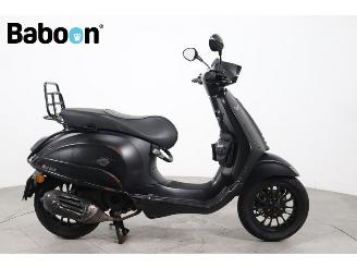 skadebil bromfiets Vespa  Sprint 45KM 2019/2