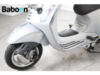 Vespa  Primavera 25KM picture 12