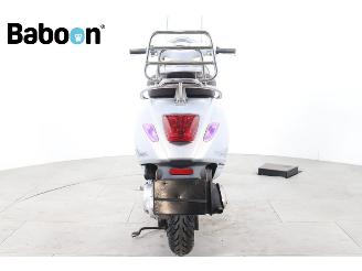 Vespa  Primavera 25KM picture 7