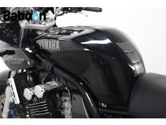 Yamaha FZS 600 Fazer picture 17