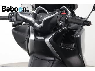 Yamaha  XP 530 T-MAX DX ABS picture 14