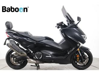 krockskadad bil motor Yamaha  XP 530 T-MAX DX ABS 2019/3