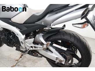 Suzuki  GSR 600 picture 18